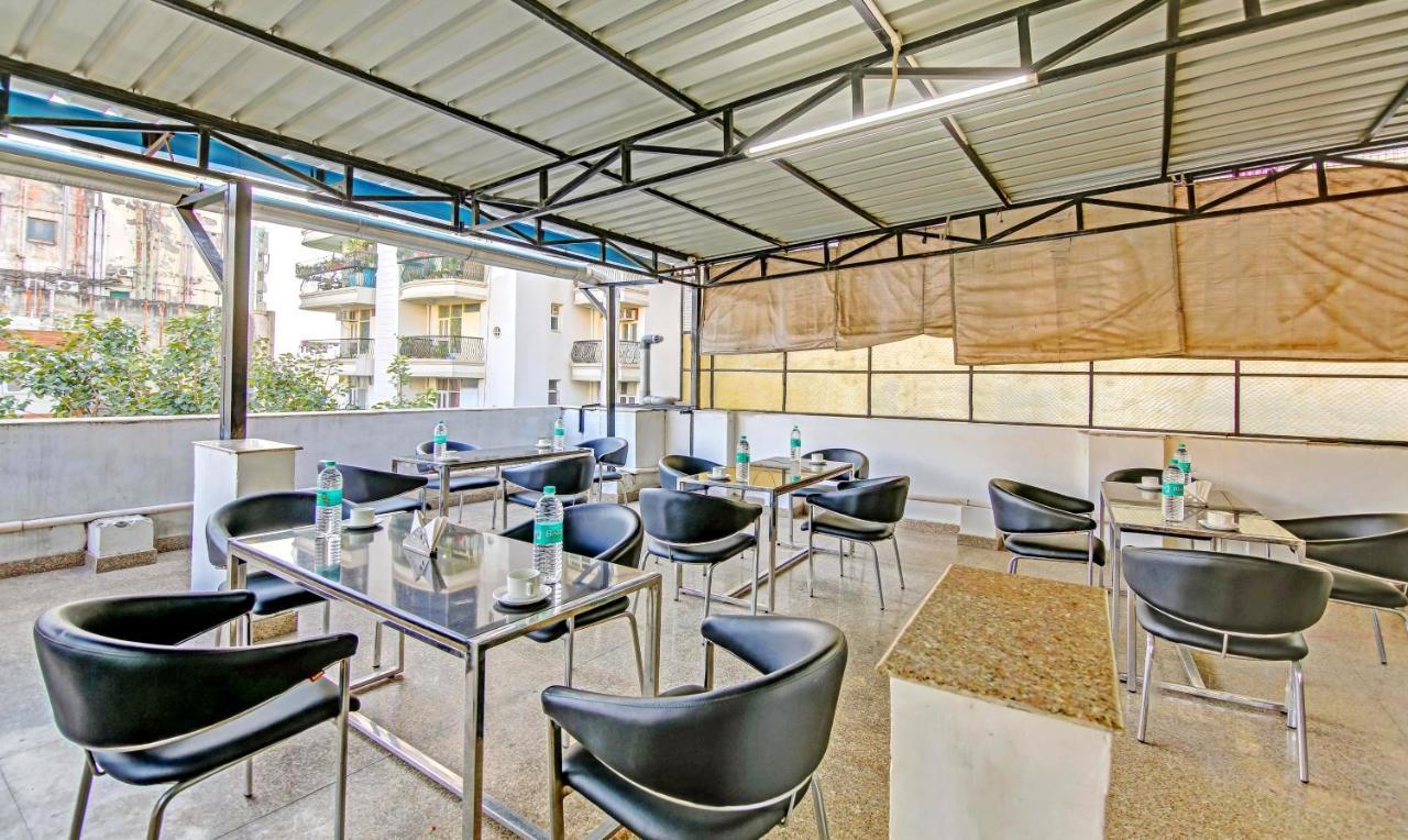 Treebo Sai Village Gold Souk - Sec 43 Gurgaon Exterior photo