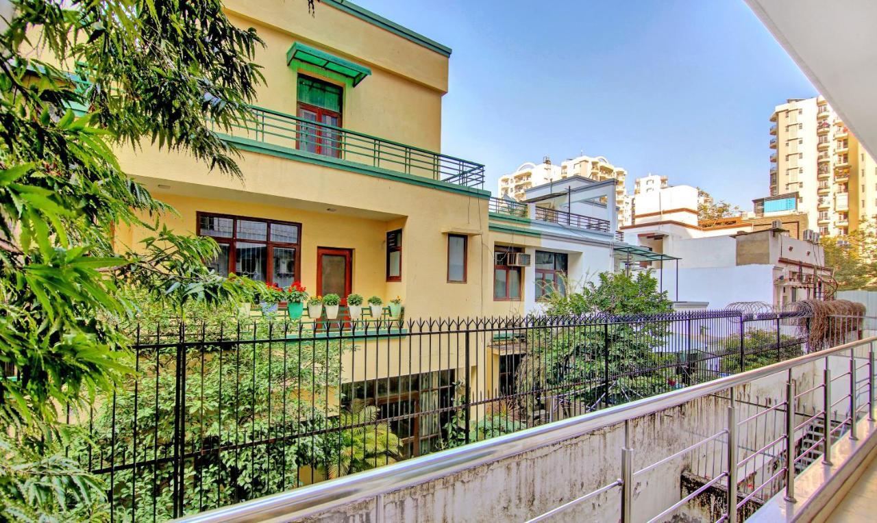 Treebo Sai Village Gold Souk - Sec 43 Gurgaon Exterior photo