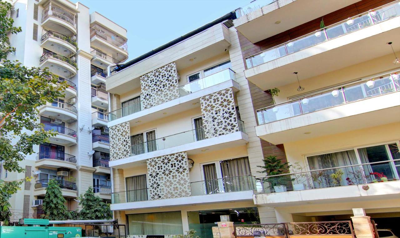 Treebo Sai Village Gold Souk - Sec 43 Gurgaon Exterior photo